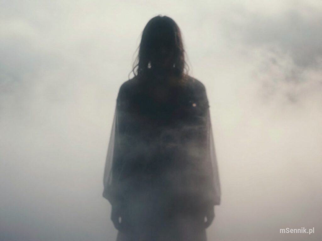 Sennik Intruz - znaczenie snu